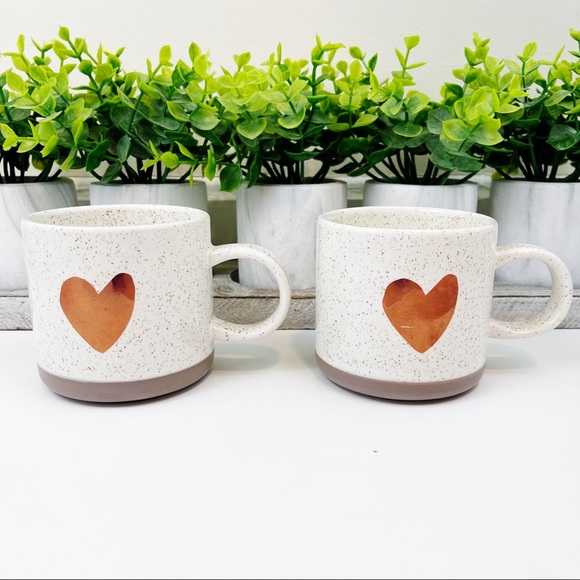 Starbucks NWT Set of 2 Heart Coffee Tea Mugs